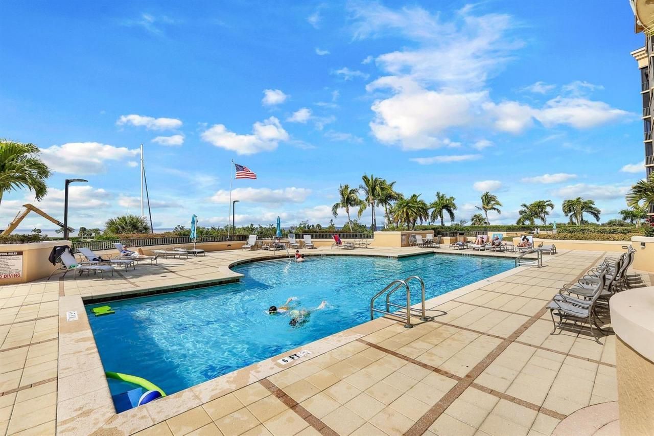 3313 Sunset Key Circle, Unit 404, Punta Gorda, FL 33955 Photo