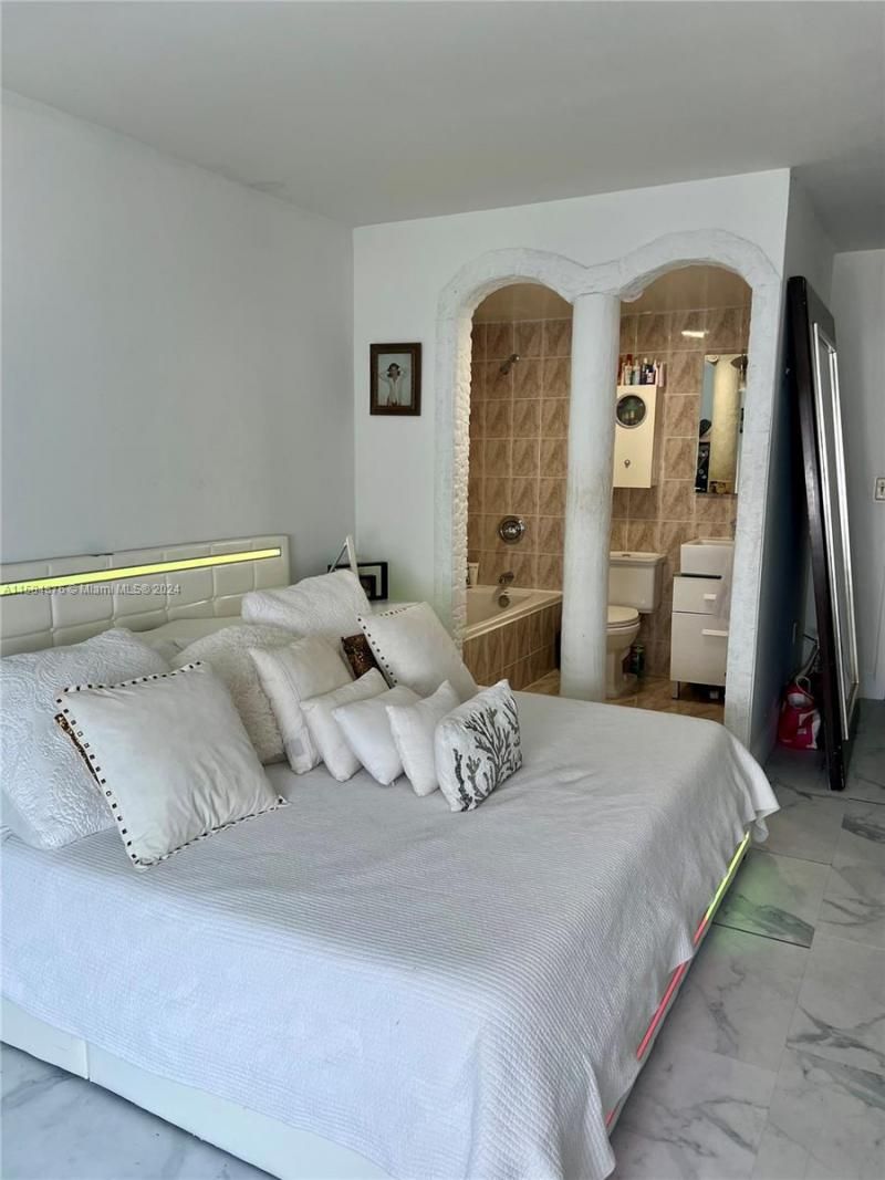 400 Kings Point Dr, Unit 1219, Sunny Isles Beach, FL 33160 Photo