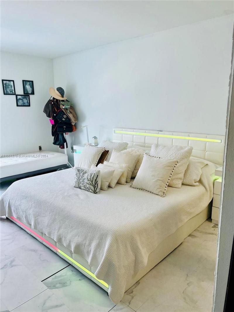 400 Kings Point Dr, Unit 1219, Sunny Isles Beach, FL 33160 Photo