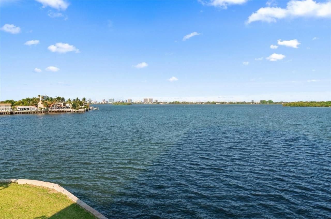 11111 Biscayne Blvd, Unit 3A, Miami, FL 33181 Photo