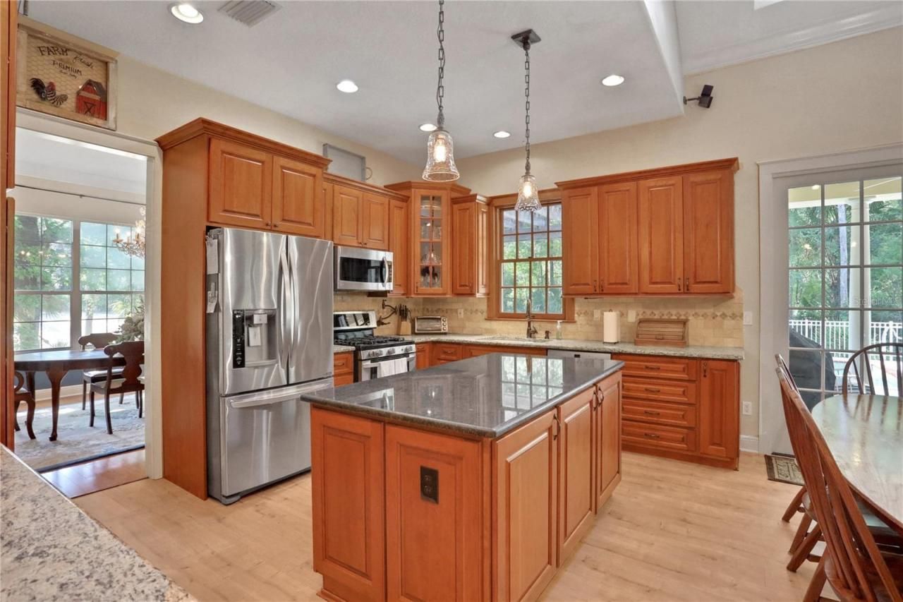 8608 Poinsettia Drive, Temple Terrace, FL 33637 Photo