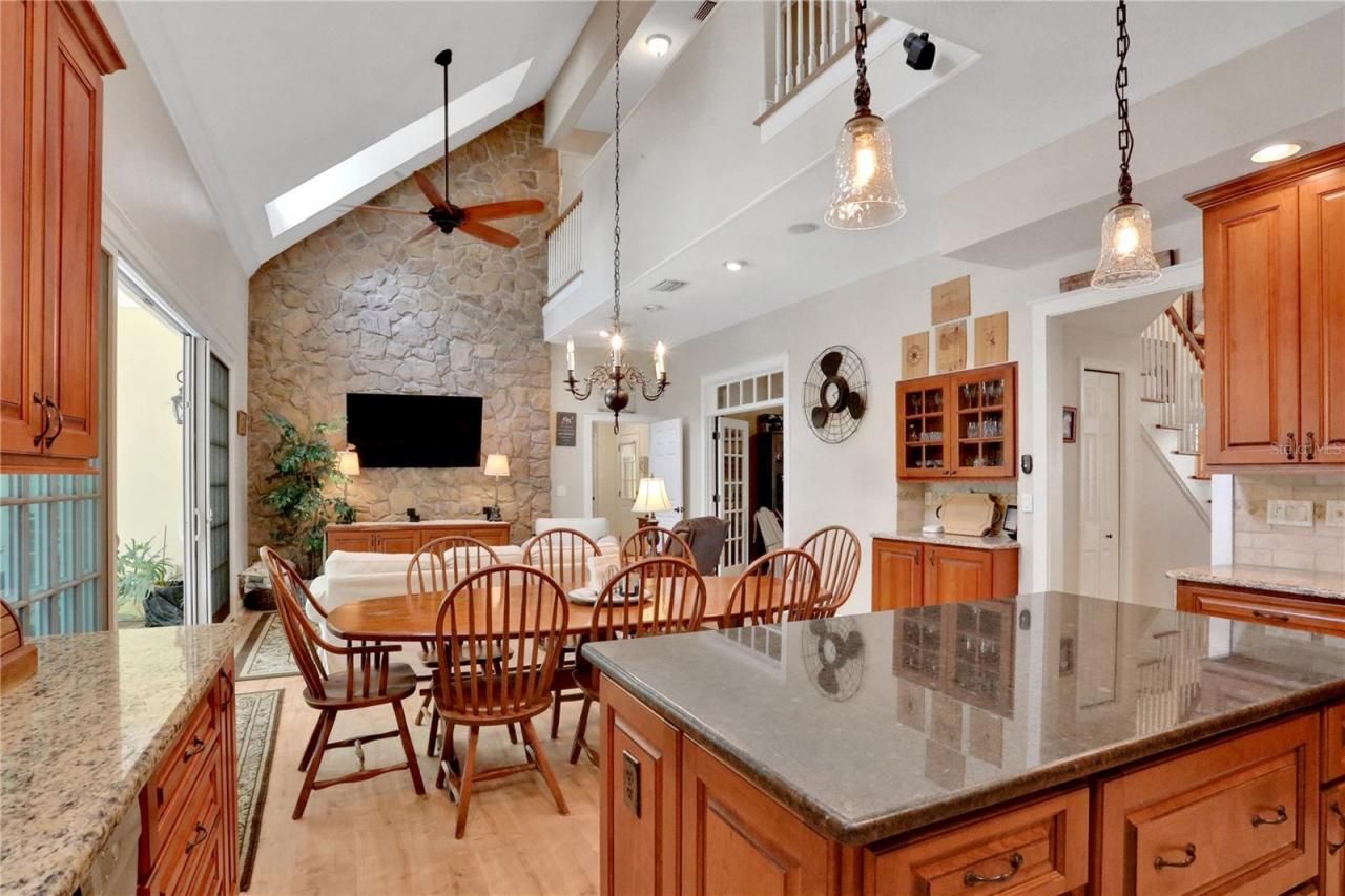 8608 Poinsettia Drive, Temple Terrace, FL 33637 Photo