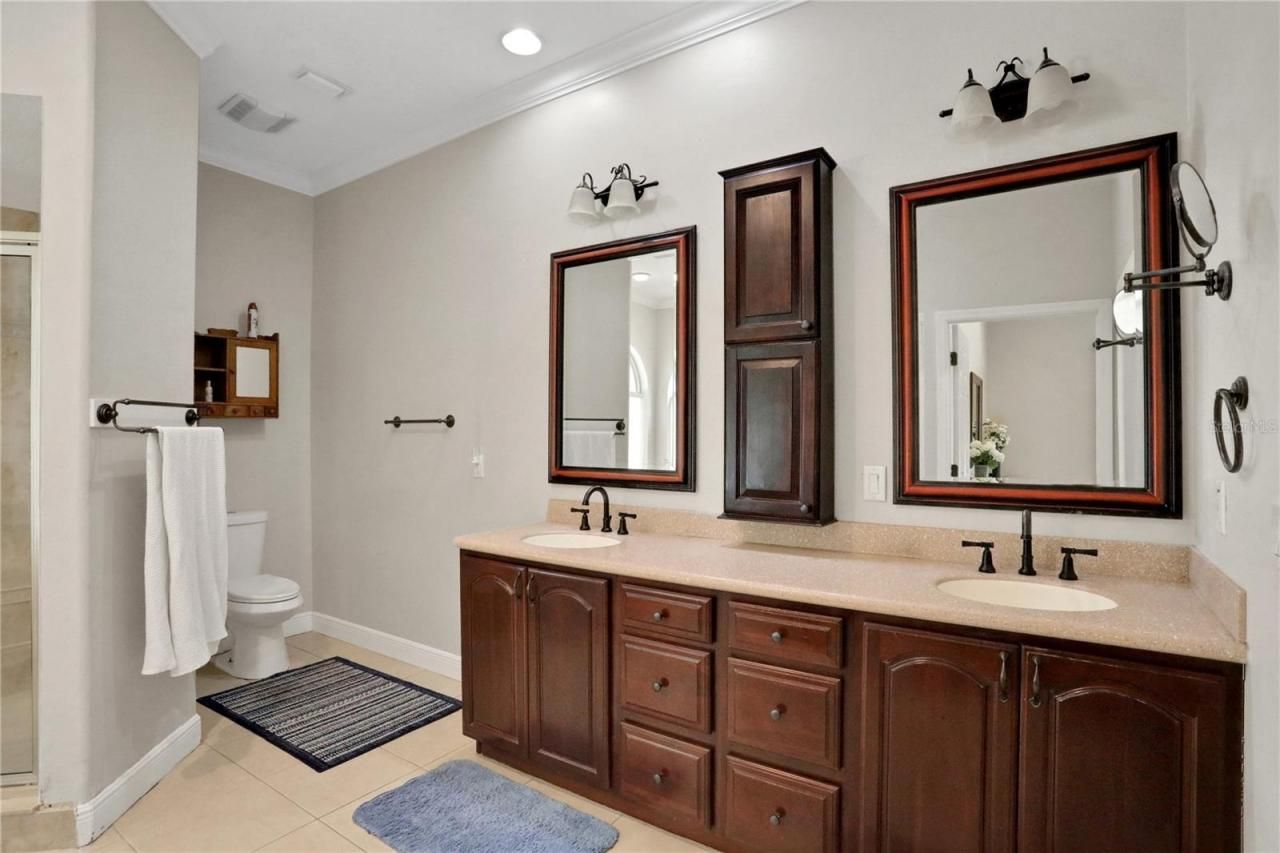 8608 Poinsettia Drive, Temple Terrace, FL 33637 Photo