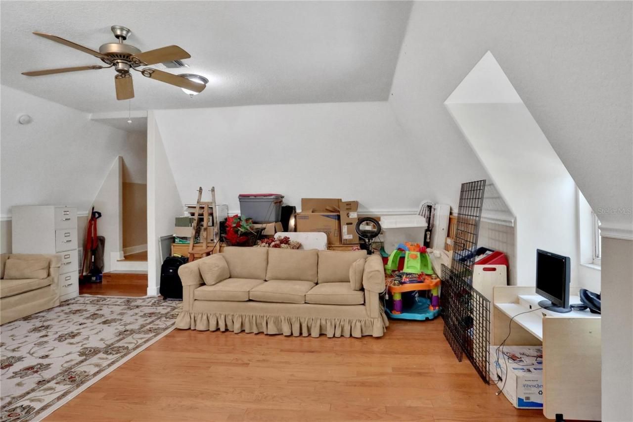 8608 Poinsettia Drive, Temple Terrace, FL 33637 Photo