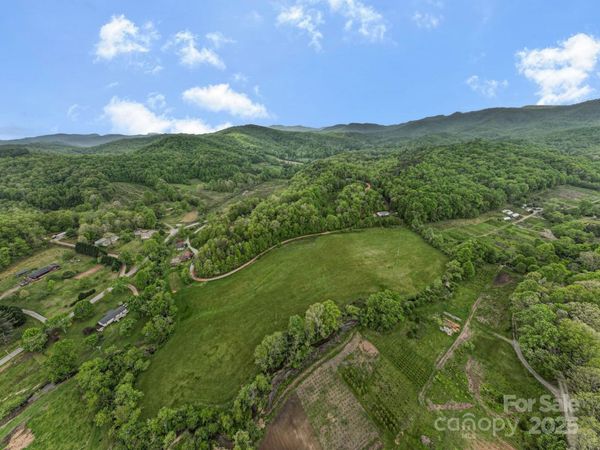 2 Harlow and Cricket Drive, Balsam Grove, NC 28708