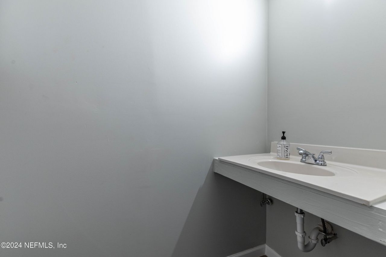 2016 Cassat Avenue, Jacksonville, FL 32210 Photo