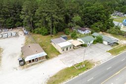 674 Sniders Highway photo 4