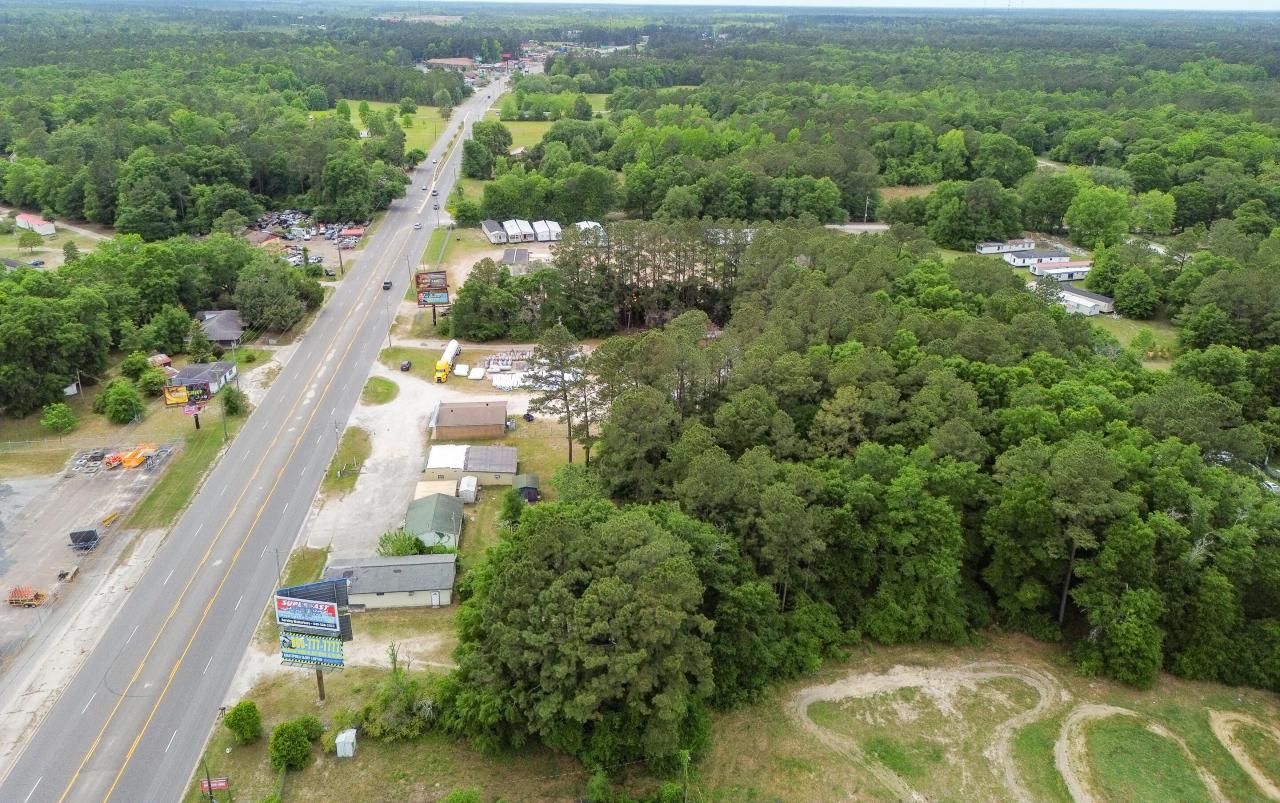 674 Sniders Highway Photo 4