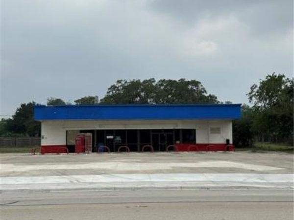 246 W Pearl Street, Goliad, TX 77963