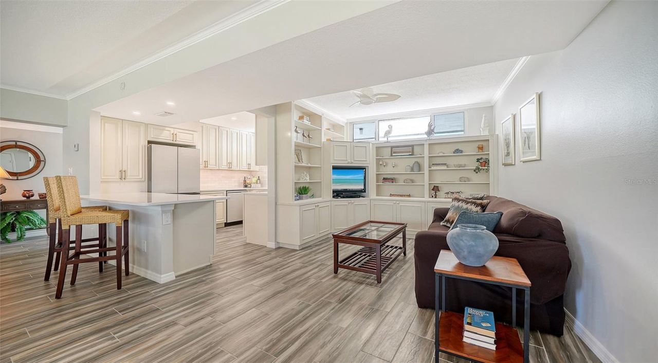 100 Sands Point Road, Unit 324, Longboat Key, FL 34228 Photo