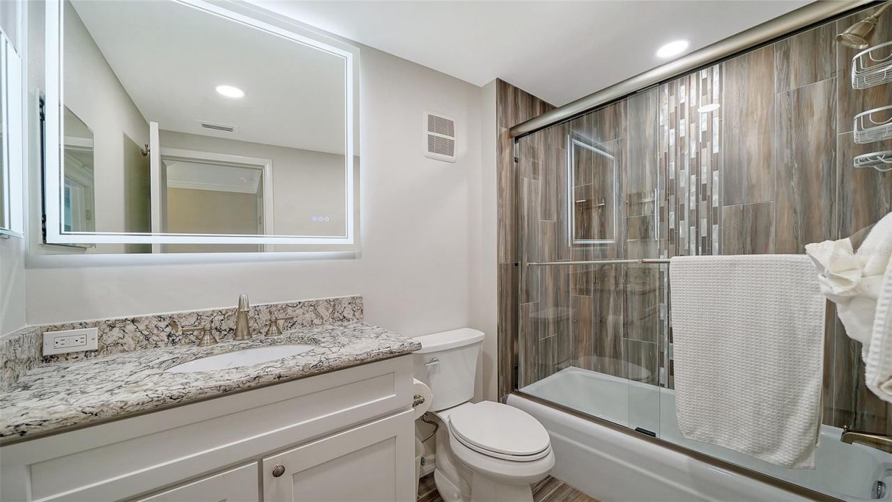 100 Sands Point Road, Unit 324, Longboat Key, FL 34228 Photo