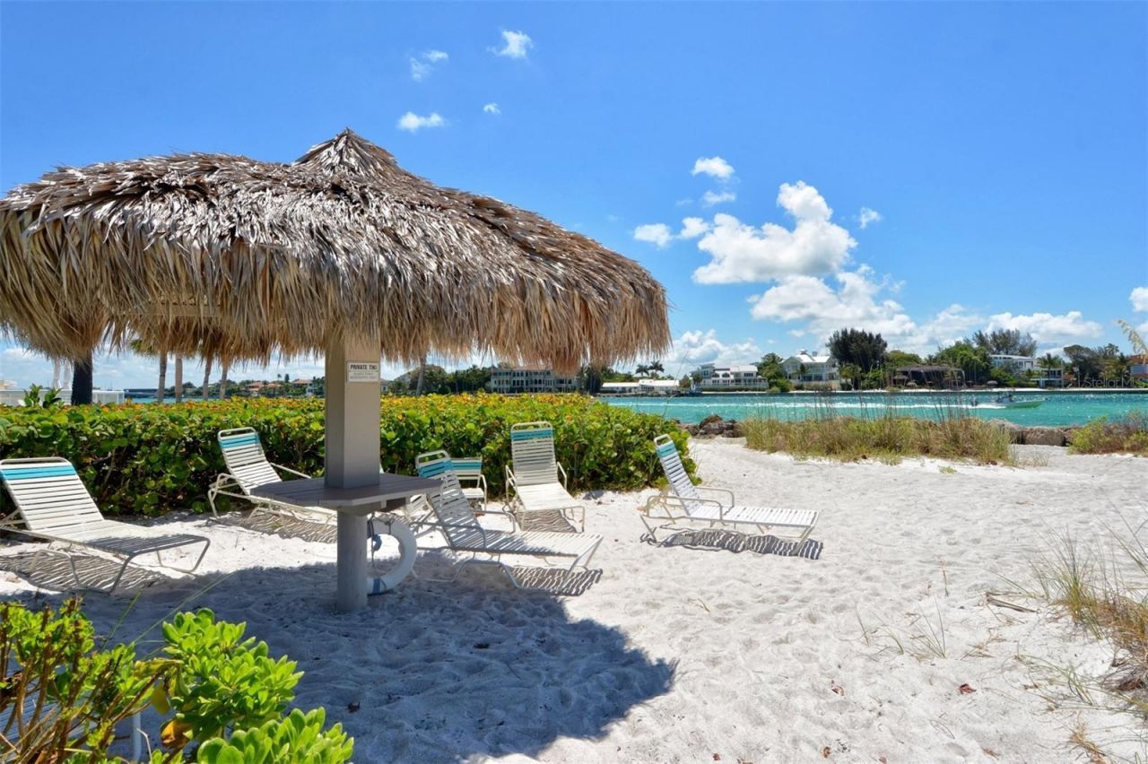 100 Sands Point Road, Unit 324, Longboat Key, FL 34228 Photo
