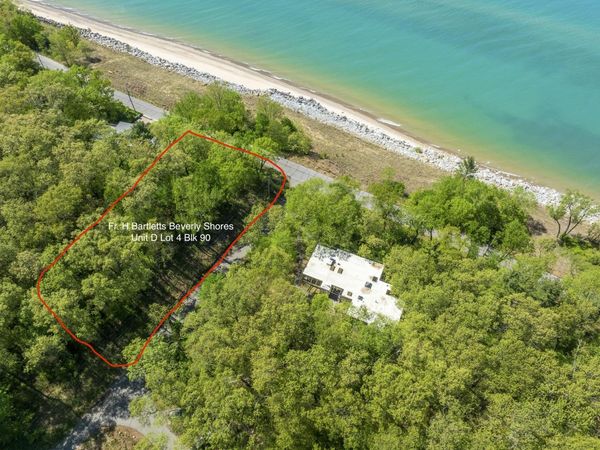 605 E Lake Front Drive, Beverly Shores, IN 46301