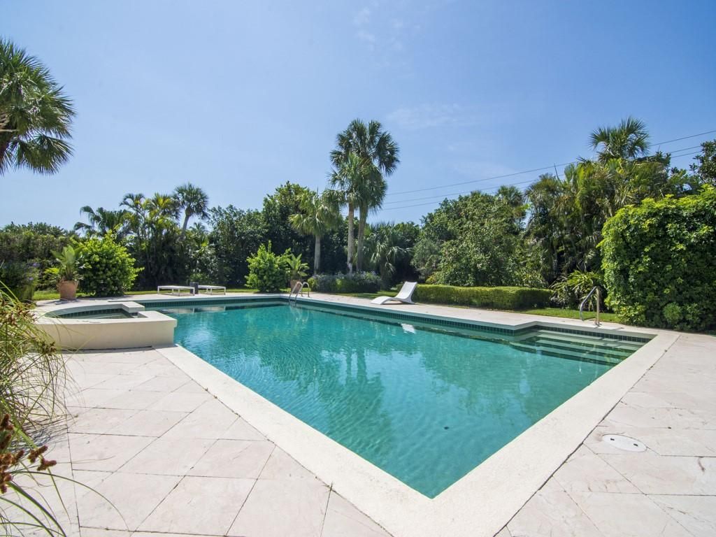 986 Riomar Drive, Vero Beach, FL 32963 Photo