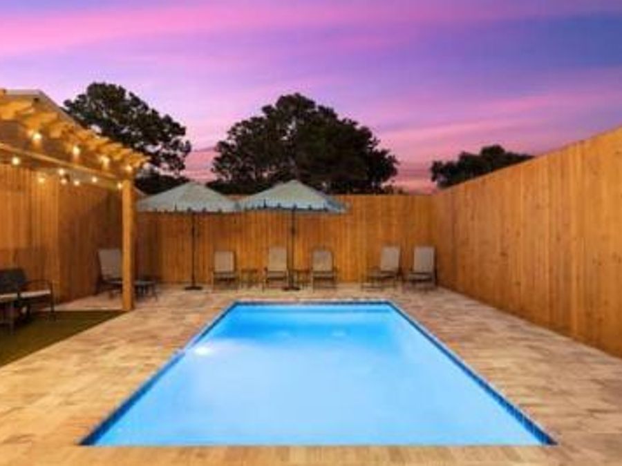 Property Image 100