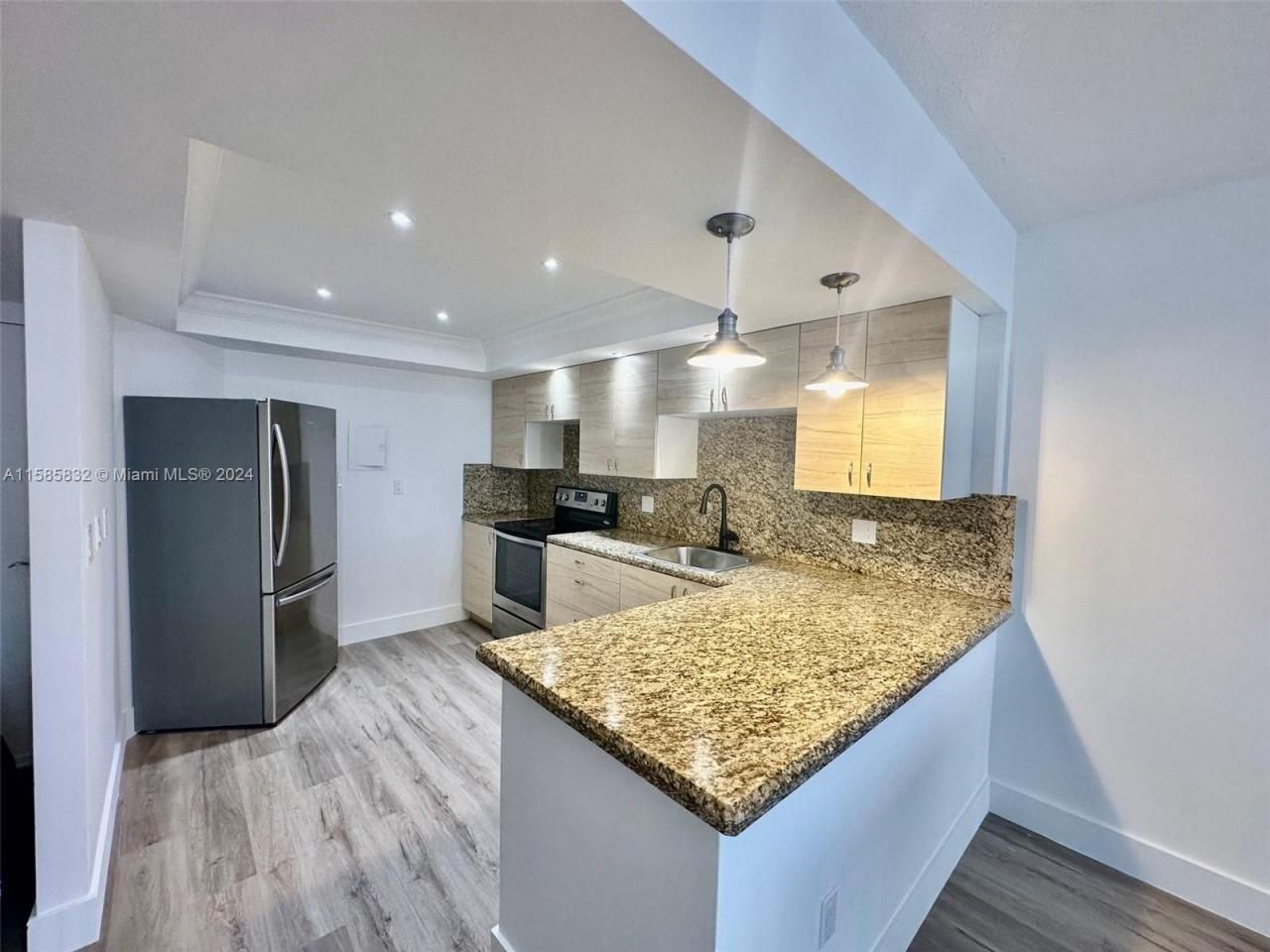 1301 NE Miami Gardens Dr, Unit 521 W, Miami, FL 33179 Photo