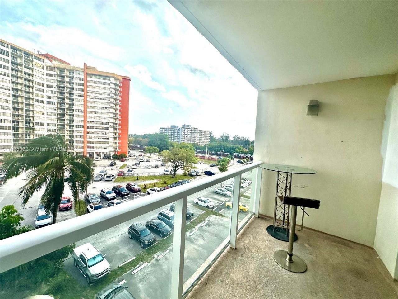 1301 NE Miami Gardens Dr, Unit 521 W, Miami, FL 33179 Photo