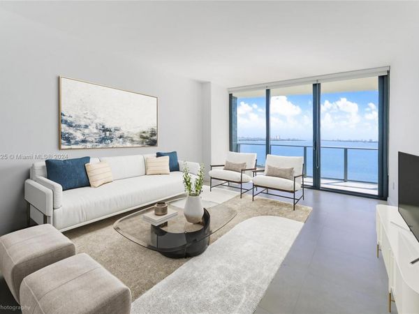 460 NE 28th St, Unit 806, Miami, FL 33137