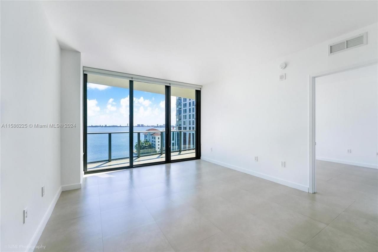 460 NE 28th St, Unit 806, Miami, FL 33137 Photo