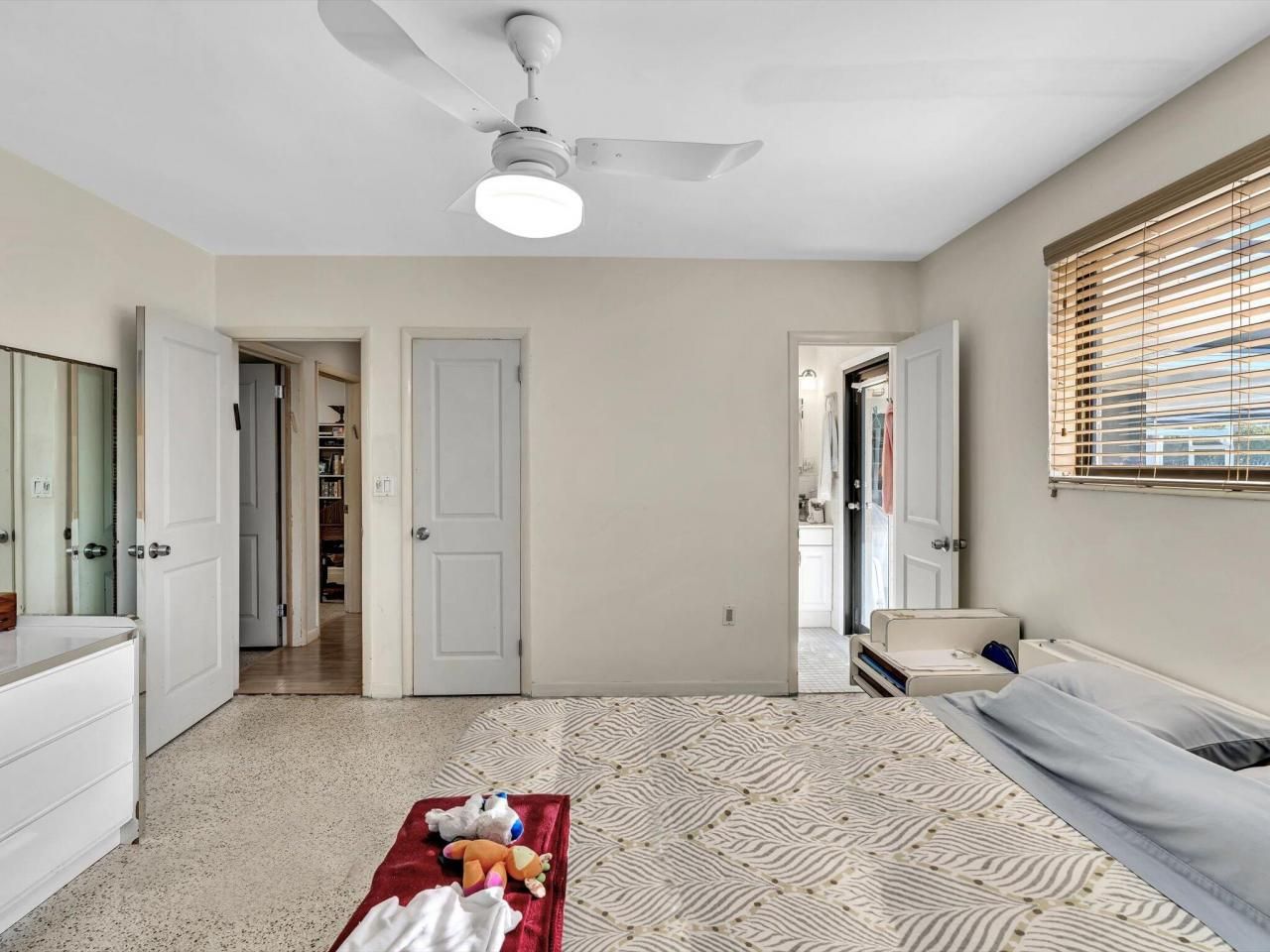 19321 NE 18th Place, Miami, FL 33179 Photo