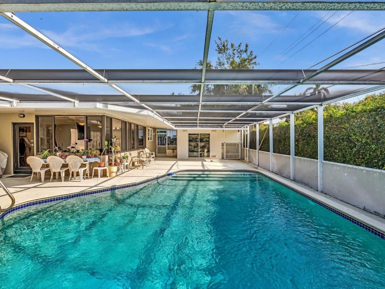 19321 NE 18th Place, Miami, FL 33179 Photo