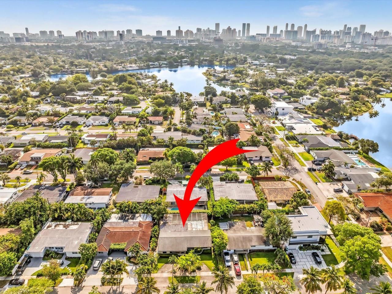 19321 NE 18th Place, Miami, FL 33179 Photo