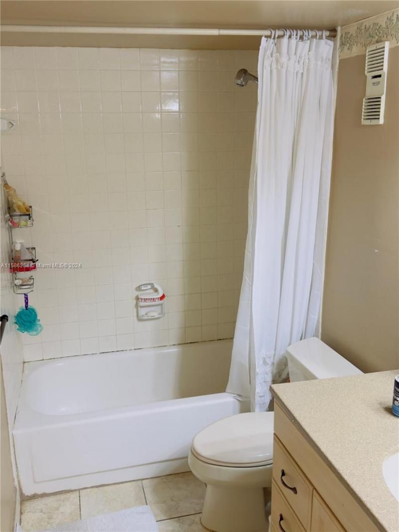 3955 N Nob Hill Rd, Unit 408, Sunrise, FL 33351 Photo