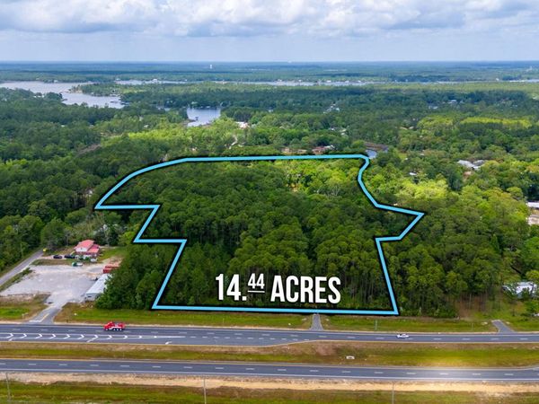 19494 Us Highway 331, Freeport, FL 32439