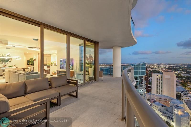 100 E Las Olas Boulevard, Unit 4504, Fort Lauderdale, FL 33301 Photo