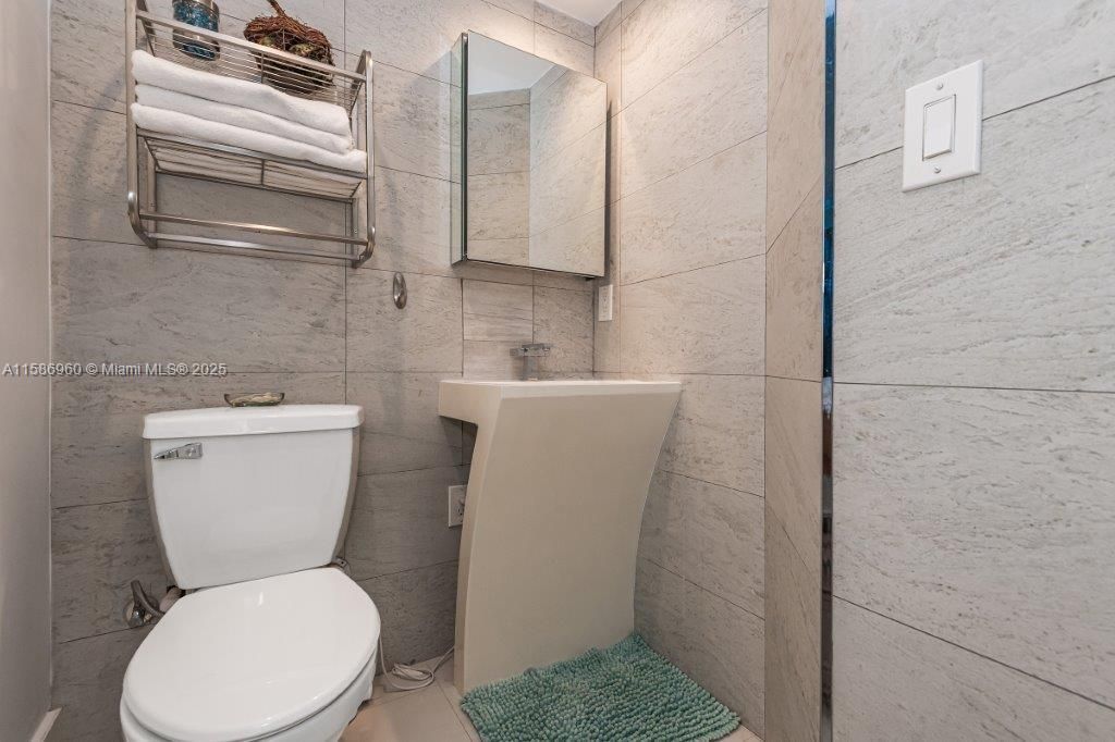 2301 Collins Ave, Unit 1111, Miami Beach, FL 33139 Photo