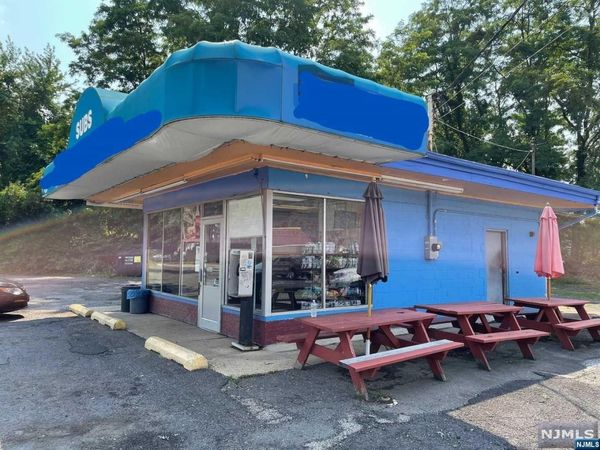 3121 Bordentown Avenue, SAYREVILLE, NJ 08859