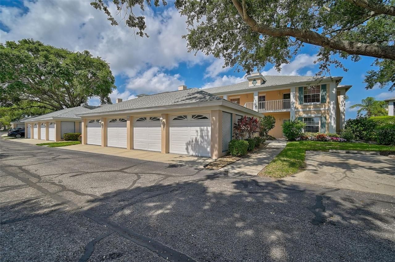 4215 Caddie Drive E, Unit 101, Bradenton, FL 34203 Photo