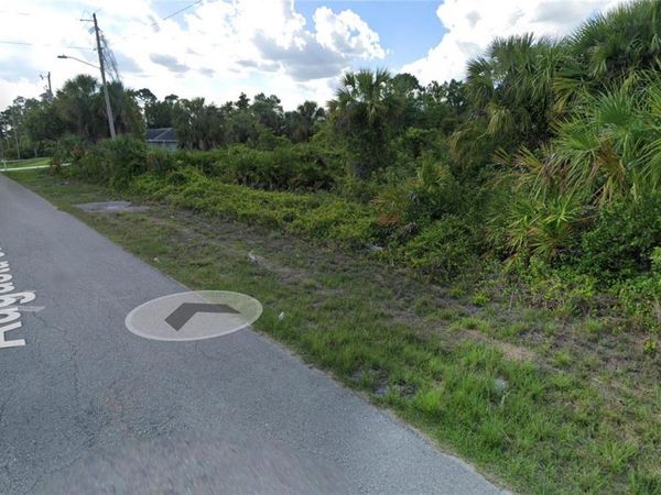1251 AUGUSTA STREET E, LEHIGH ACRES, FL 33974
