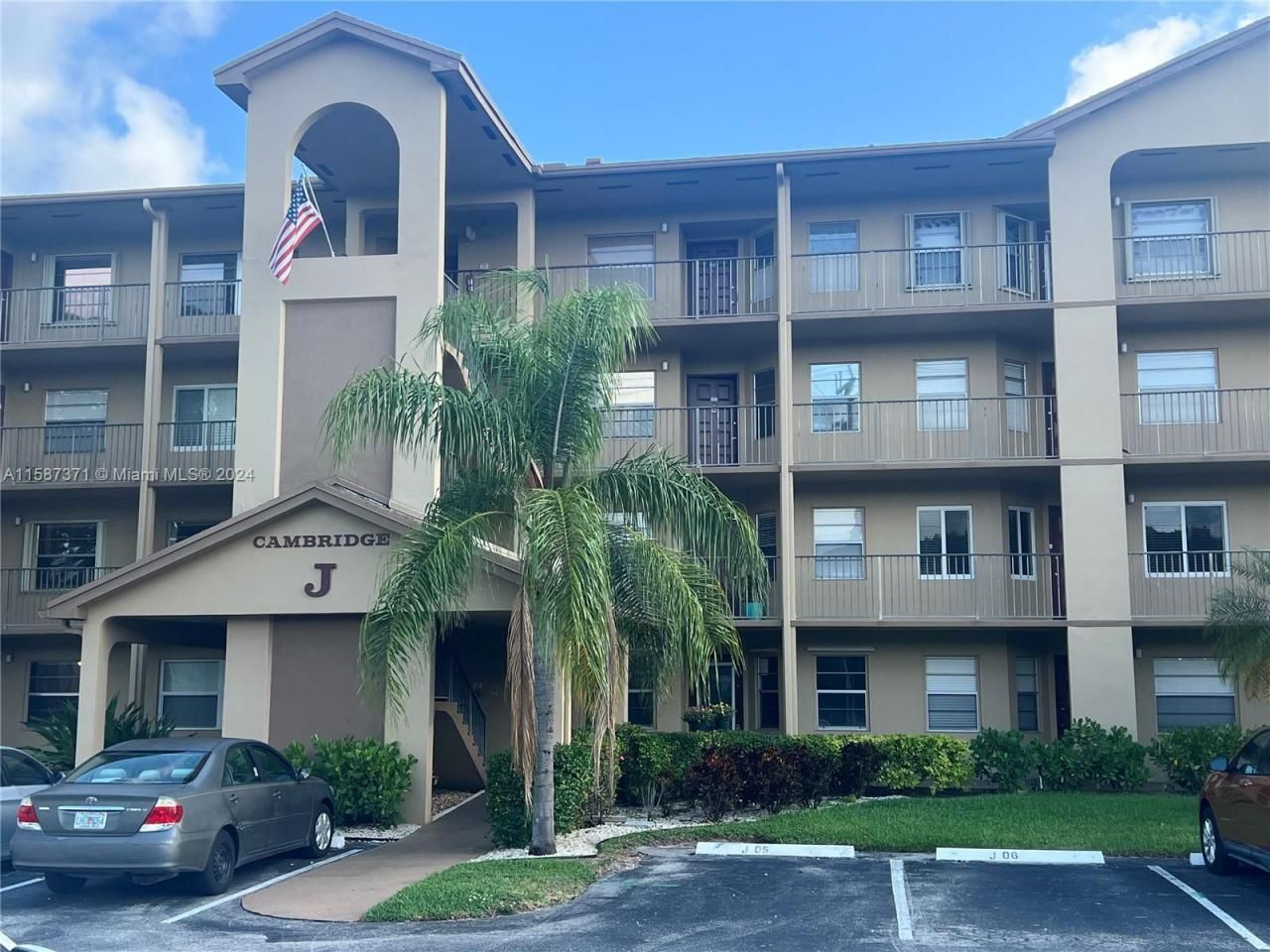 12701 SW 14th St, Unit 103J, Pembroke Pines, FL 33027 Photo