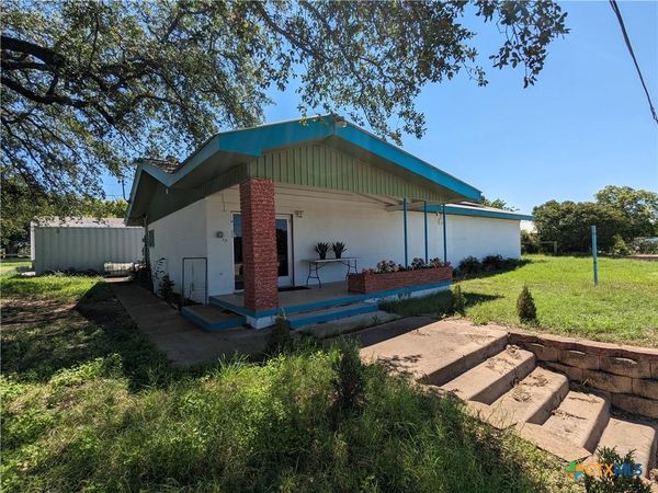 503 S 4th Street, Lometa, TX 76853