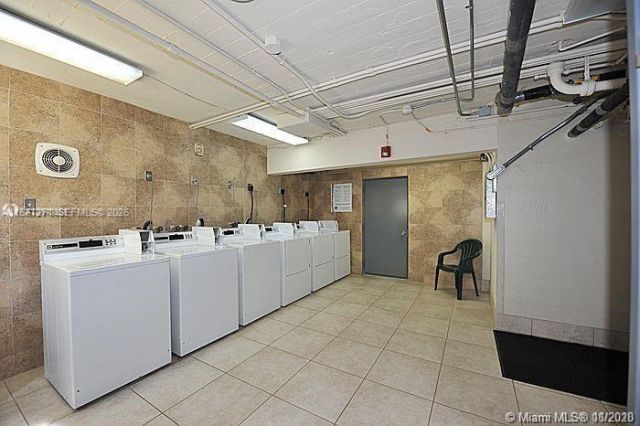 7300 Ocean Ter, Miami Beach, FL 33141 Photo