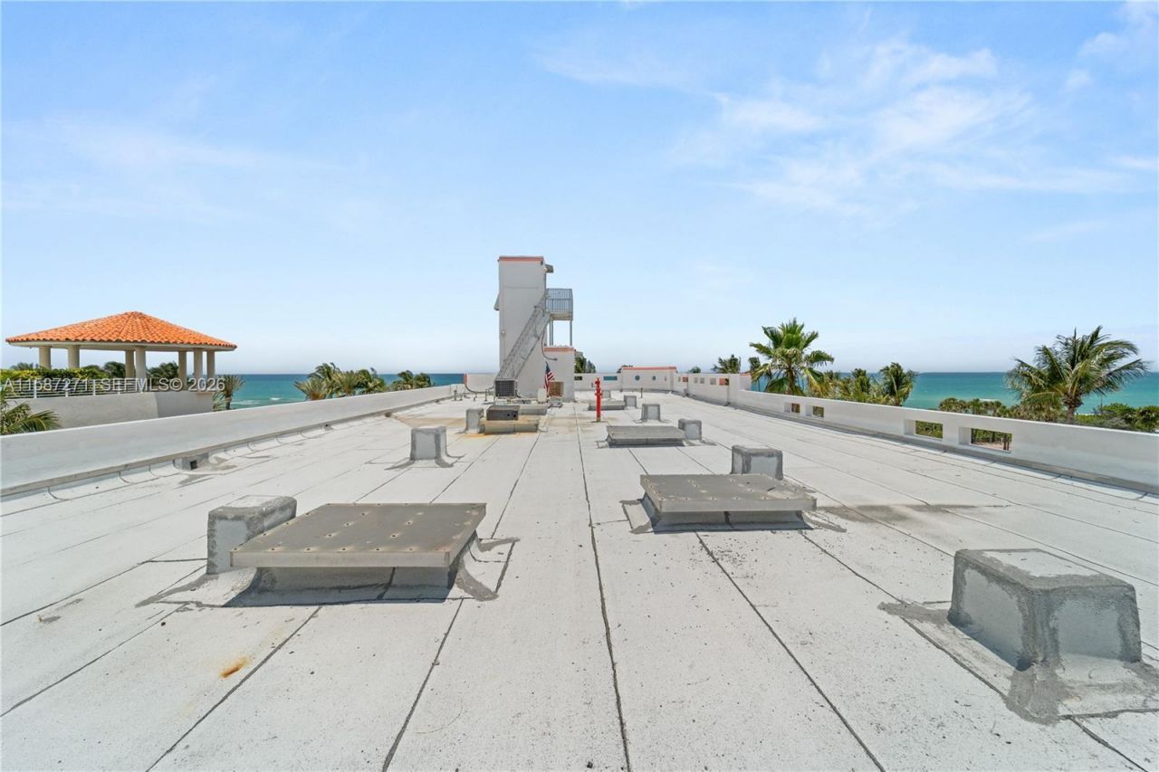 7300 Ocean Ter, Miami Beach, FL 33141 Photo