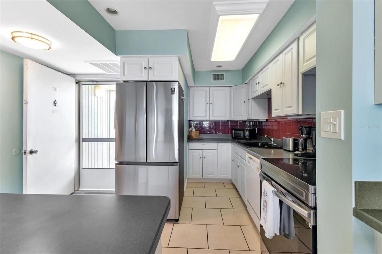 1500 Park Beach Circle, Unit 3B, Punta Gorda, FL 33950 Photo