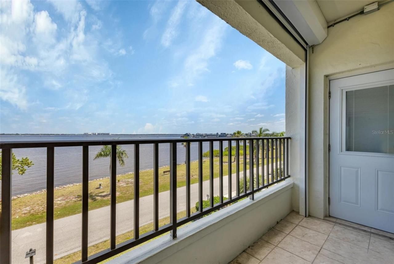 1500 Park Beach Circle, Unit 3B, Punta Gorda, FL 33950 Photo