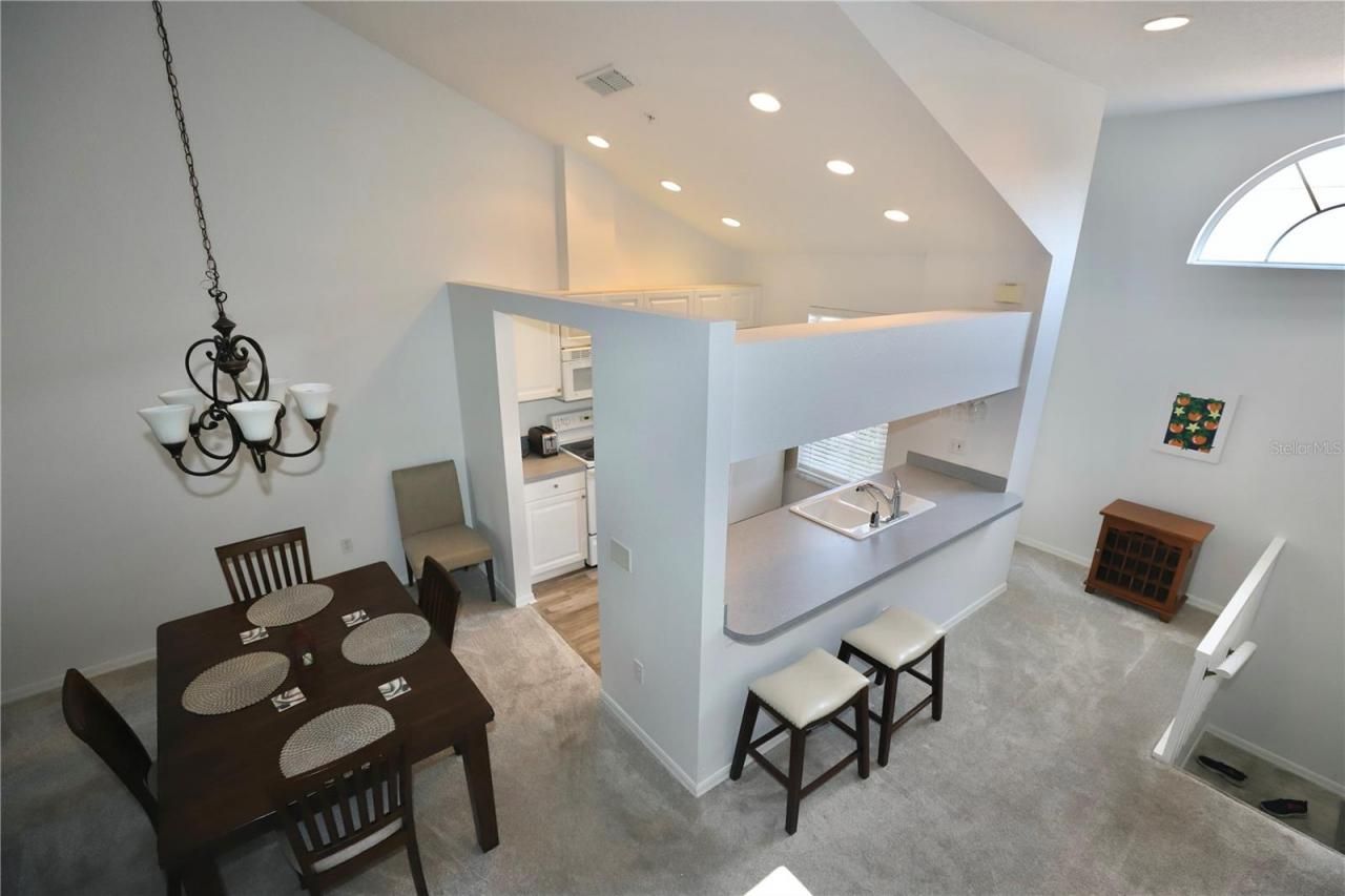 4275 Castlebridge Lane, Unit 1323, Sarasota, FL 34238 Photo