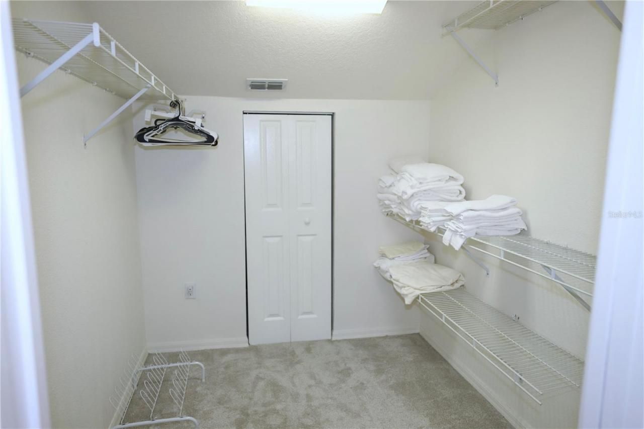 4275 Castlebridge Lane, Unit 1323, Sarasota, FL 34238 Photo