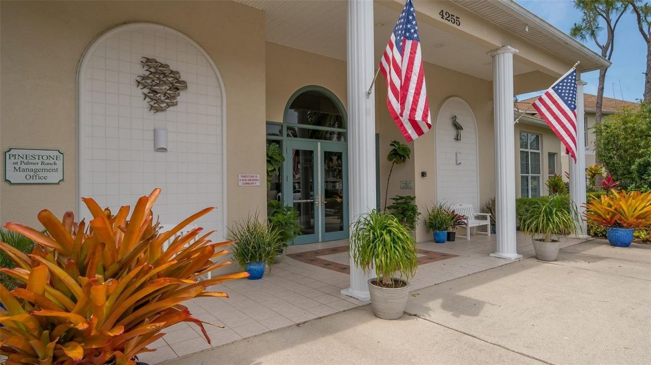4275 Castlebridge Lane, Unit 1323, Sarasota, FL 34238 Photo