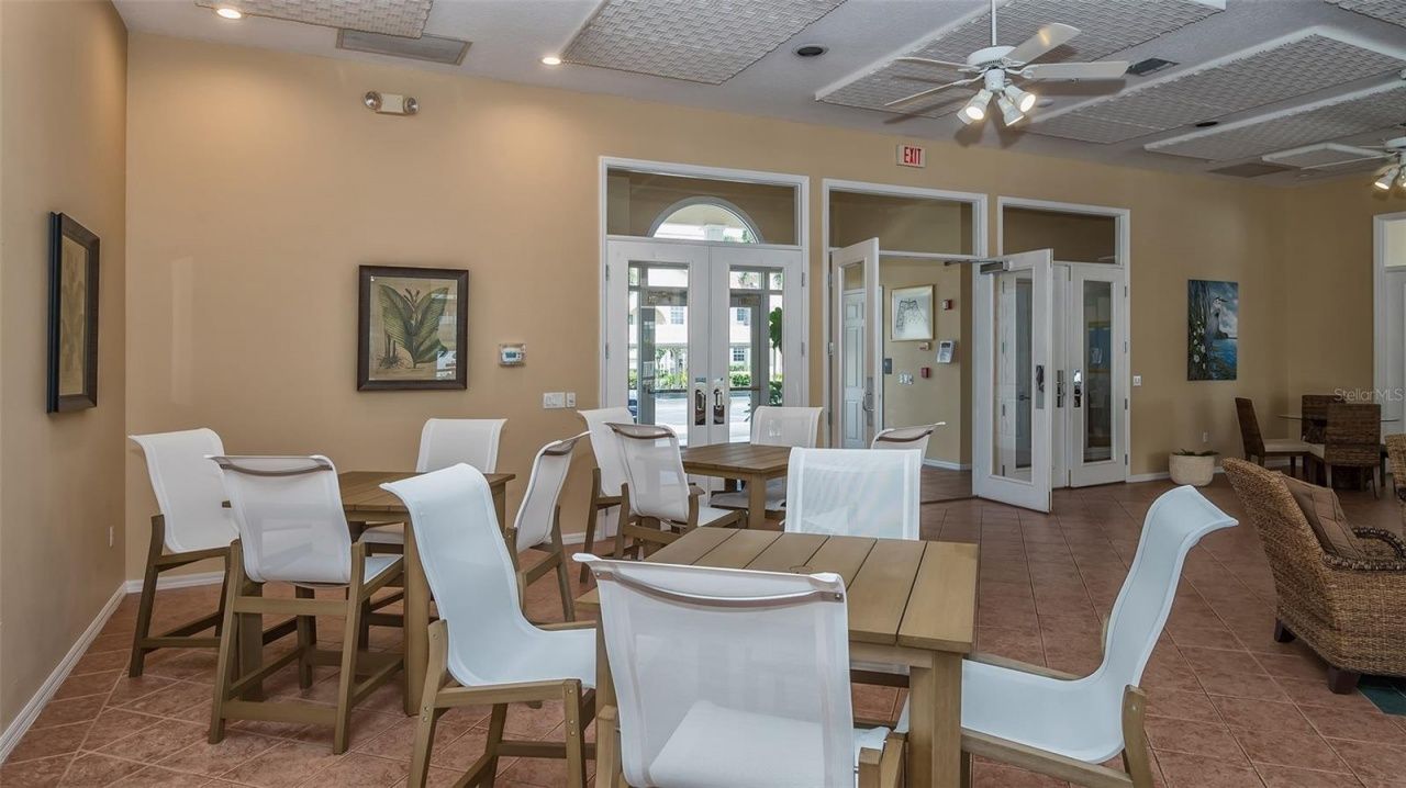 4275 Castlebridge Lane, Unit 1323, Sarasota, FL 34238 Photo