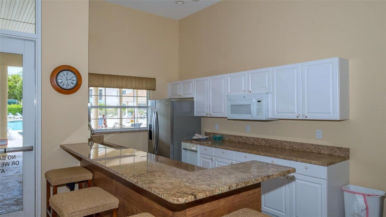4275 Castlebridge Lane, Unit 1323, Sarasota, FL 34238 Photo