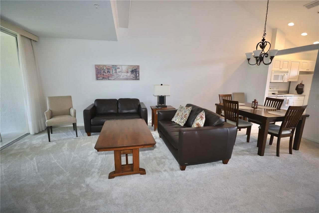 4275 Castlebridge Lane, Unit 1323, Sarasota, FL 34238 Photo