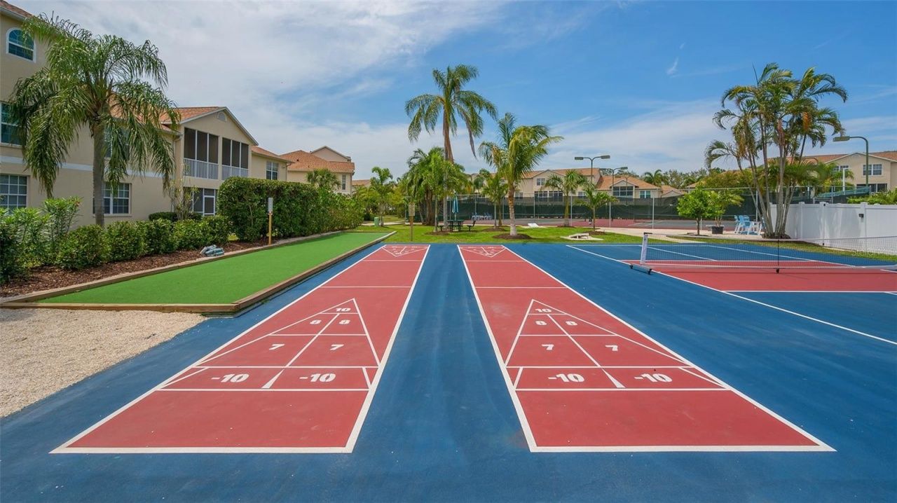 4275 Castlebridge Lane, Unit 1323, Sarasota, FL 34238 Photo