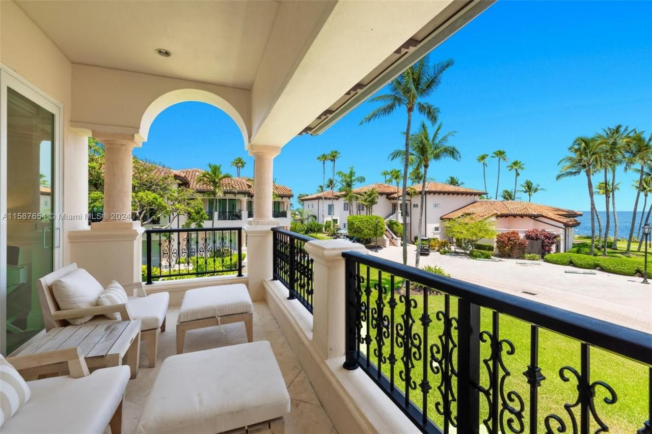 15122 Fisher Island Dr, Unit 15122, Miami Beach, FL 33109 Photo