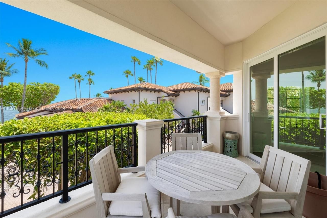 15122 Fisher Island Dr, Unit 15122, Miami Beach, FL 33109 Photo