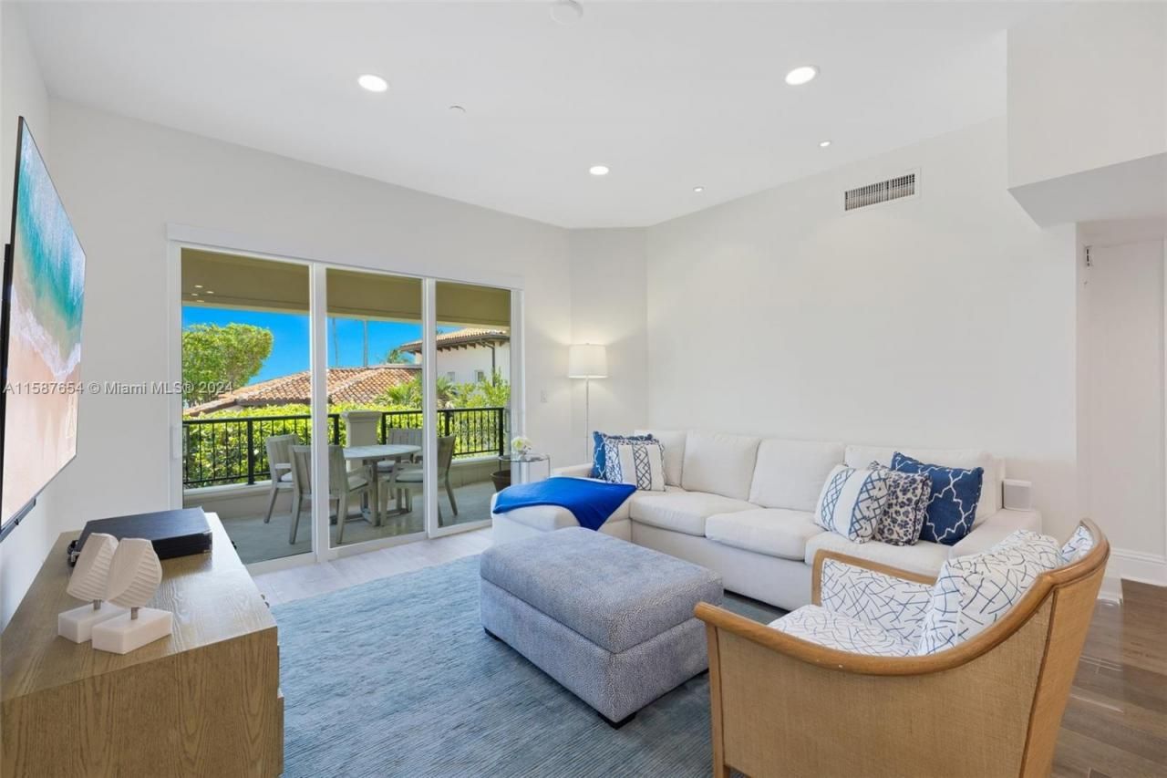 15122 Fisher Island Dr, Unit 15122, Miami Beach, FL 33109 Photo