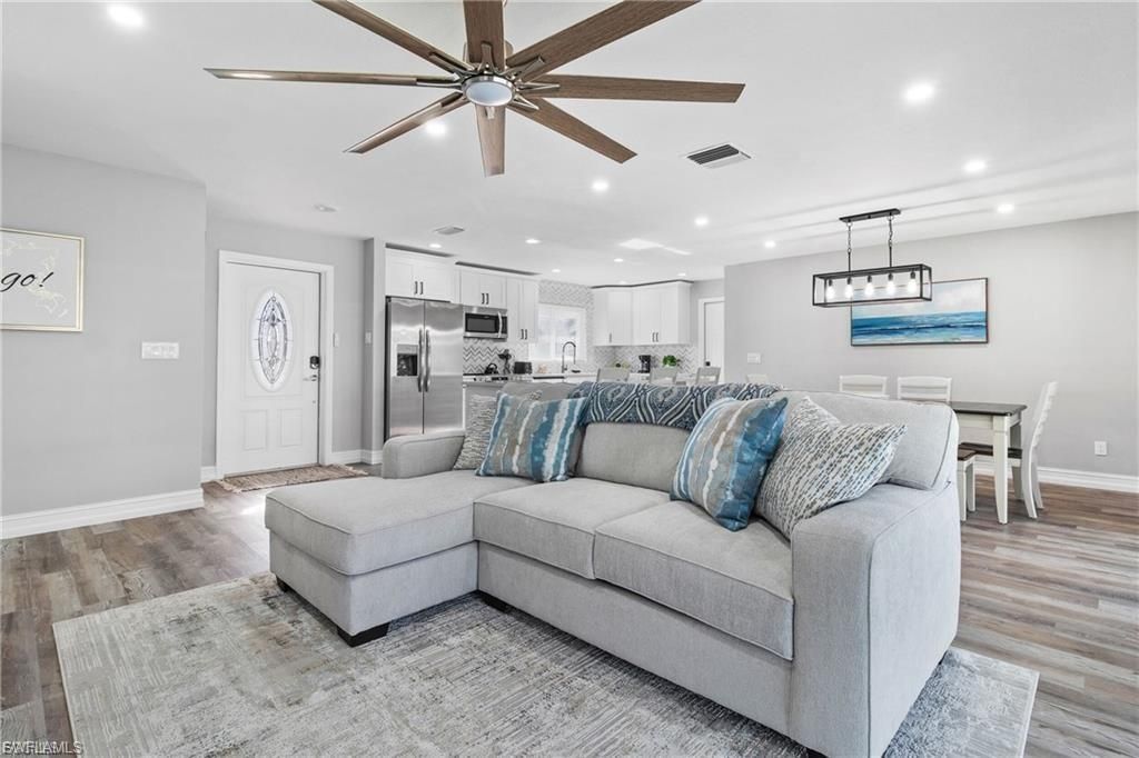 5246 Tower Dr, Cape Coral, FL 33904 Photo